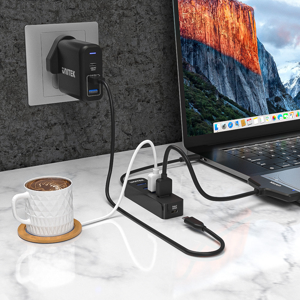 uHUB Q4 4接口 USB-C Hub (帶 USB-C 外接電源口)
